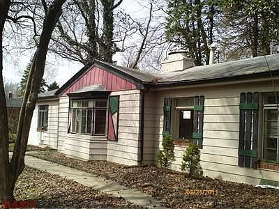 1st image of 8061 Packard Ave