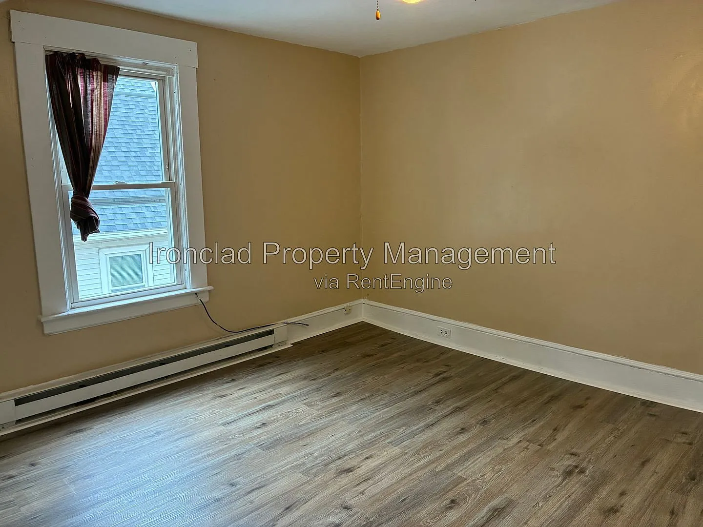 2 bed, 1.0 bath, 600 sqft, $1,332 — Photo 4