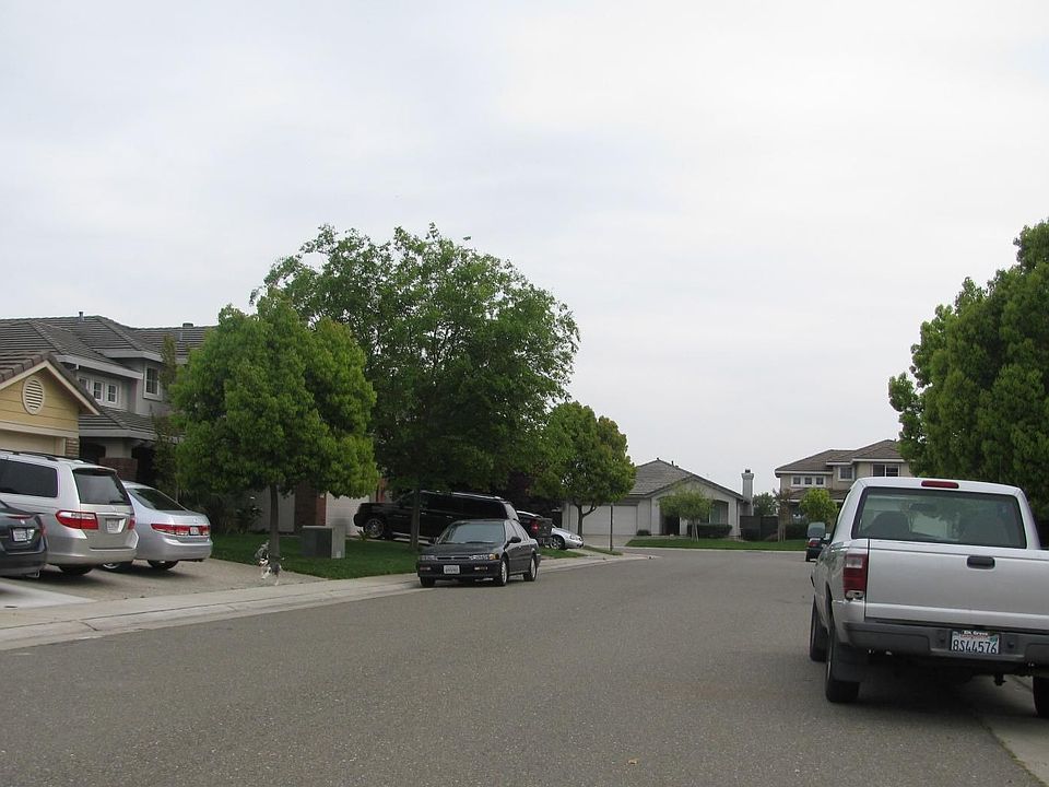 2nd image of 8368 Blackman Way