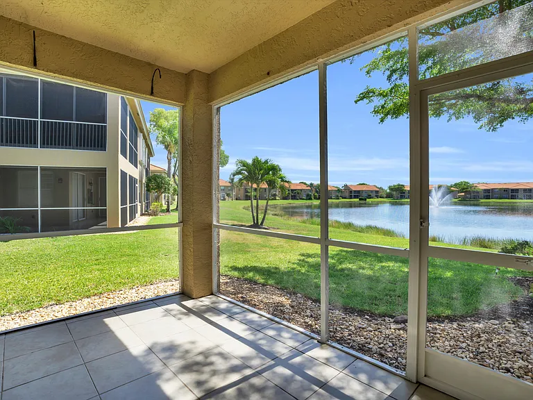 6560 Huntington Lakes Cir — Photo 20