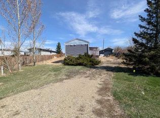 312 Christian Ave SW, Standard, AB T0J3G0