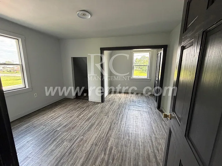 503 Franklin St — Photo 4