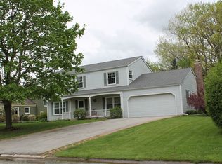 1119 Dover Ct, Batavia, IL