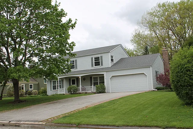 1119 Dover Ct photo 1