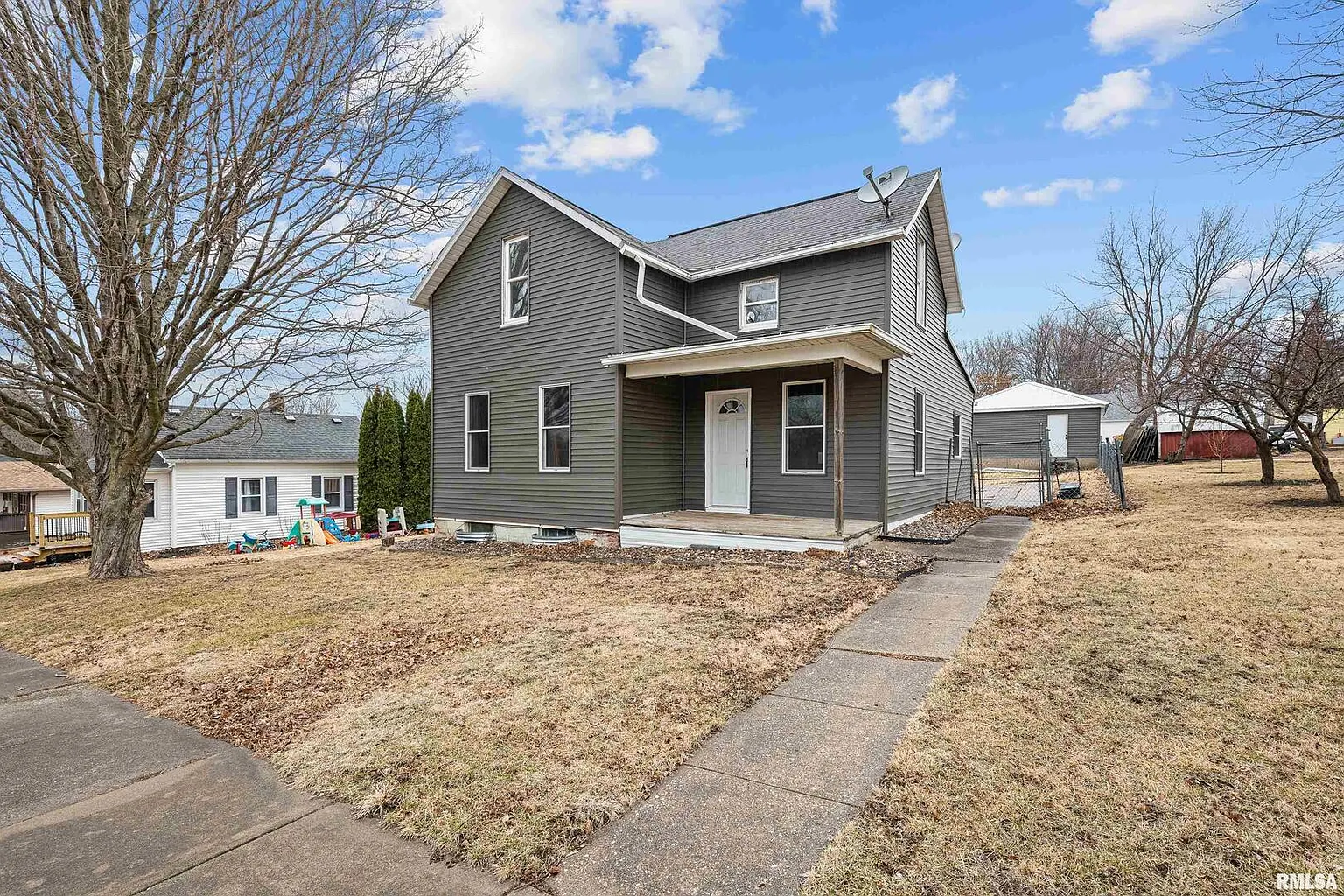407 W Edgington St photo 1