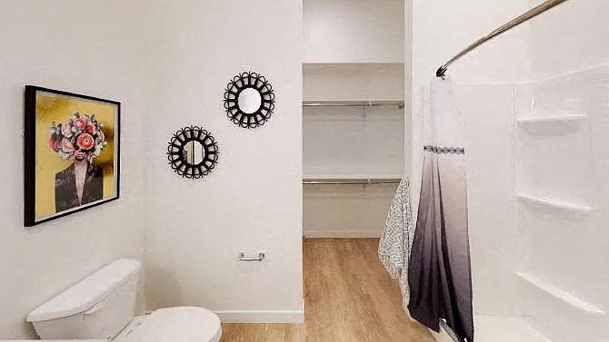 SevenO2 Main Apartments — Photo 147