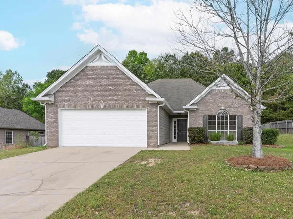 512 Camden Cove Cir, Calera, AL 35040