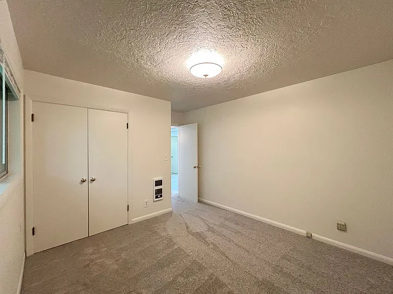 3753 SE Brooklyn St #&-3737 — Photo 23