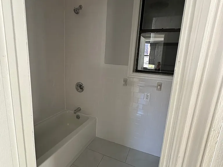 119 - Golden Crest 119 60th Street, LLC — Photo 18