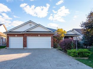 15 Parkview Dr, Wellesley, ON N0B2T0