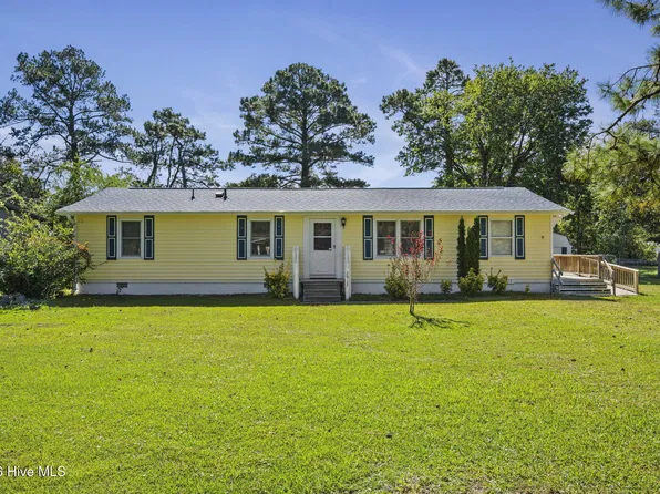 2912 Newport Circle, Newport, NC 28570