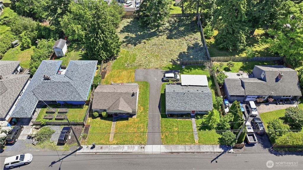 18824 Midvale Avenue N, Seattle, WA - View 4