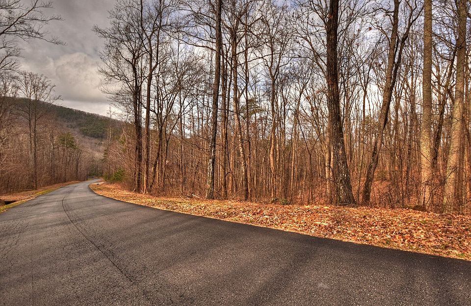 1st image of 125R Falling Waters Ln