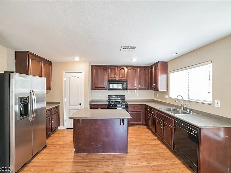7224 Nook Crest Ct — Photo 5