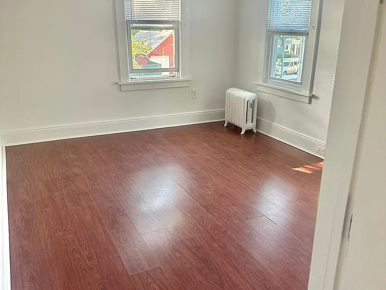 363 Belleville Ave #2 — Photo 4