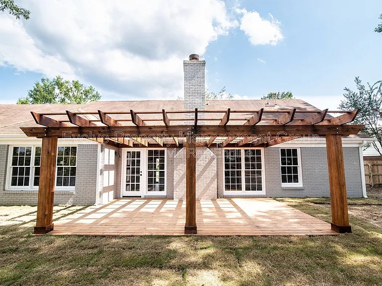 779 Dogwood Cv — Photo 21