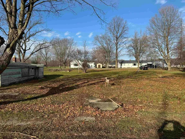 9959 E Main St, New Waverly, IN 46961