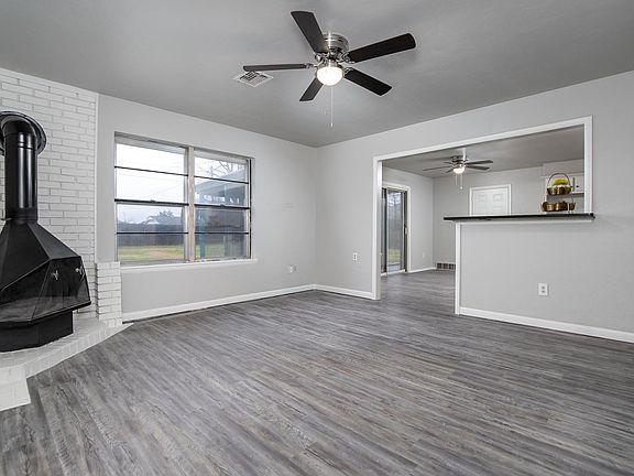 5th image of 2417 Elwood Dr