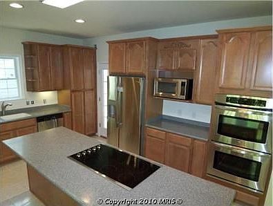 4th image of 8092 Washington Dr