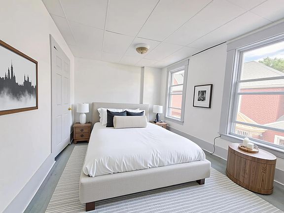 3rd image of 126 Harrison St #4