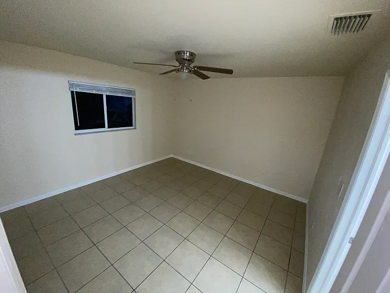 129 Zenith Cir — Photo 22