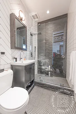 Rented by Nolita Group | media 24