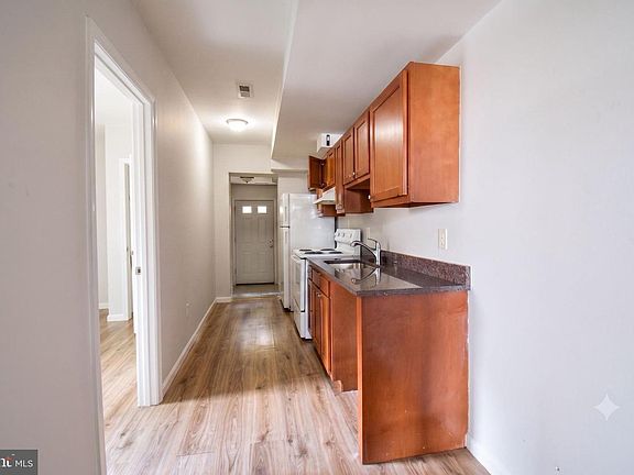 5th image of 2806 Pomeroy Rd SE