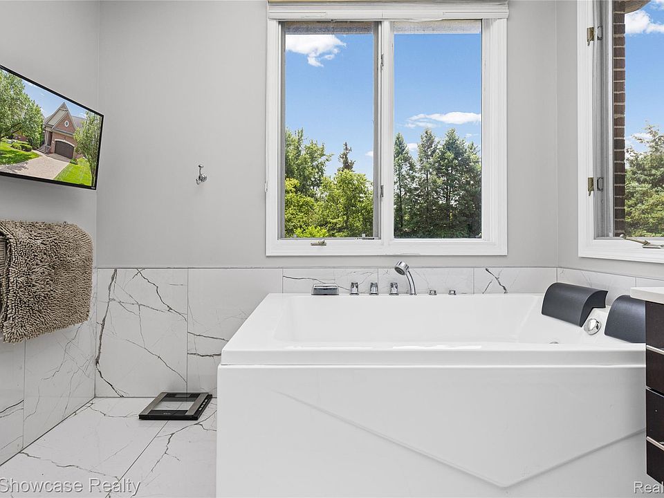 5608 Pembrooke Xing, photo 28