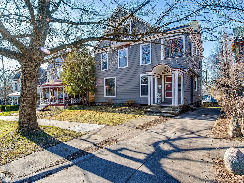 1st image of 449 Prospect Ave SE #1