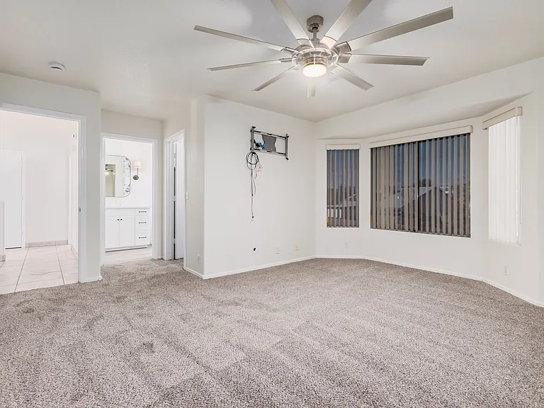 6636 N 90th Dr — Photo 13