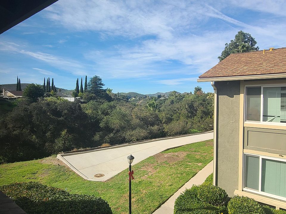 1st image of 535 Serento Cir