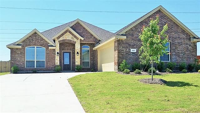 1st image of 925 Hidden Creek Dr