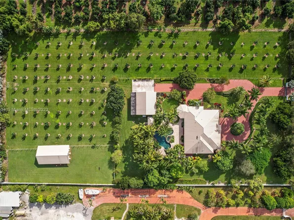 24351 SW 140th Ave, Homestead, FL 33032