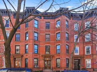 678 Carroll St #3, Brooklyn, NY 11215
