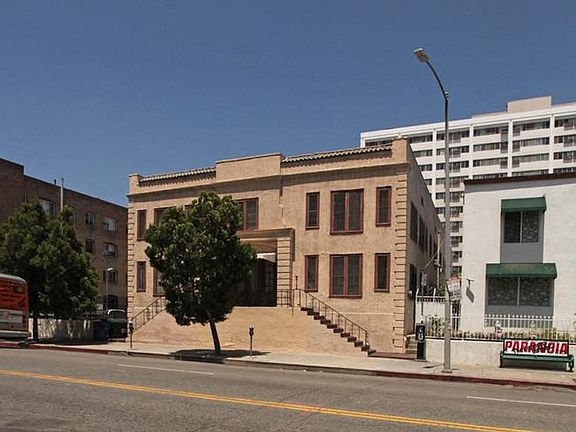 2nd image of 2919 W 8th St #207