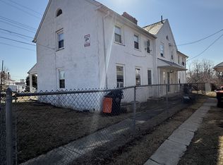 1012 Keystone Rd, Chester, PA 19013