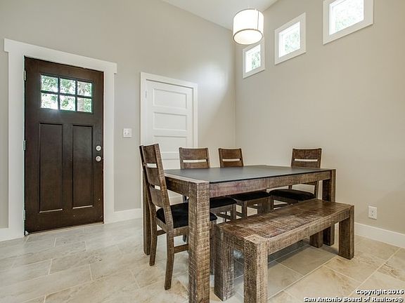 3rd image of 314 E Ashby Pl