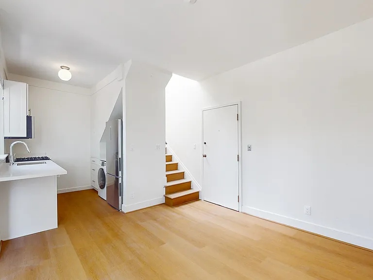509 Greenwich St — Photo 11