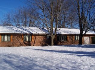 29361 N Gossell Rd, Wauconda, IL 60084