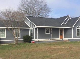 1777 Osteen Branch Rd, Jesup, GA 31545