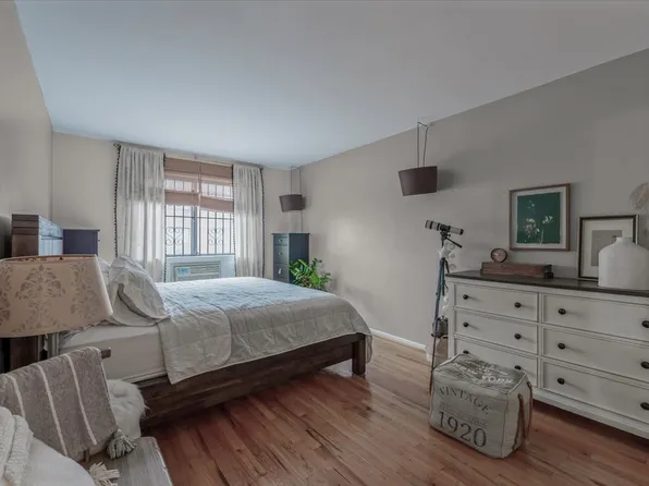 87-03 57th Road image 13 of 20