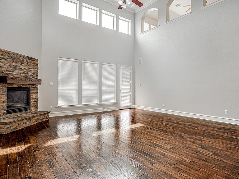 828 Thomas Crossing Dr — Photo 19