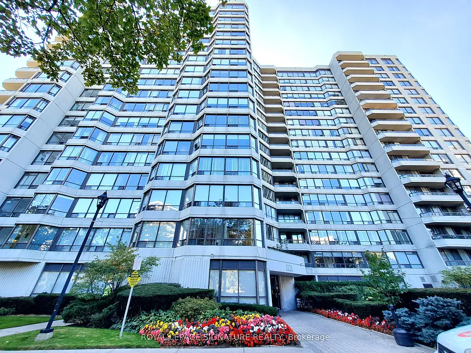 1121 Steeles Ave W #212