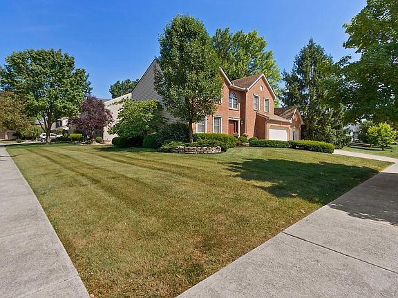 2nd image of 156 Sterling Glen Dr