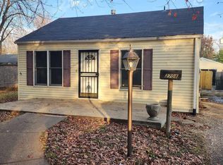 2708 S Walnut St, Springfield, IL 62704