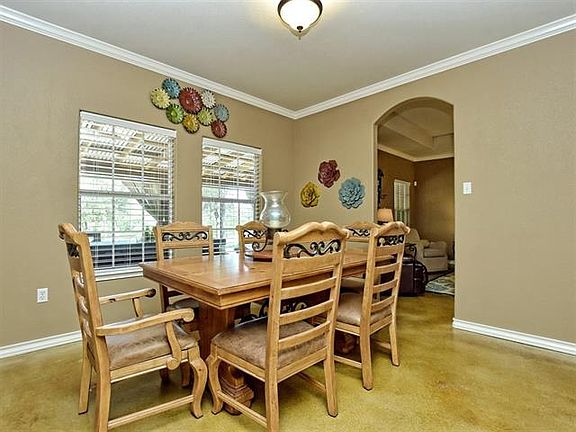 5th image of 139 Bogi St