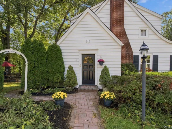 34 General Heath Avenue, White Plains, NY 10603