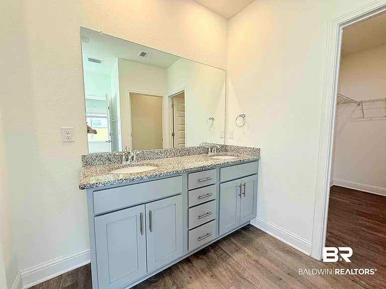13179 Cavalier Dr — Photo 15