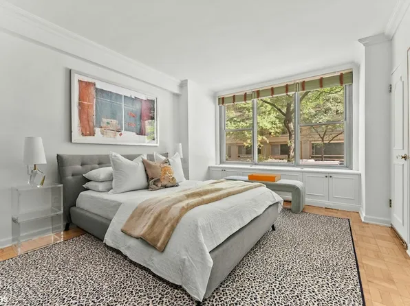 169 East 69th Street image 8 of 17