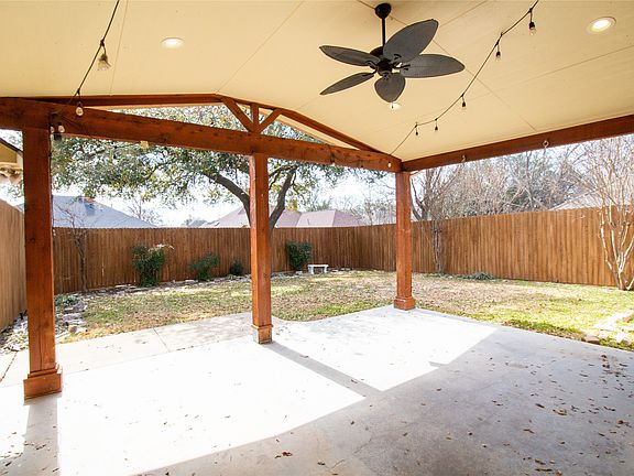 2nd image of 2410 Radcliffe Dr